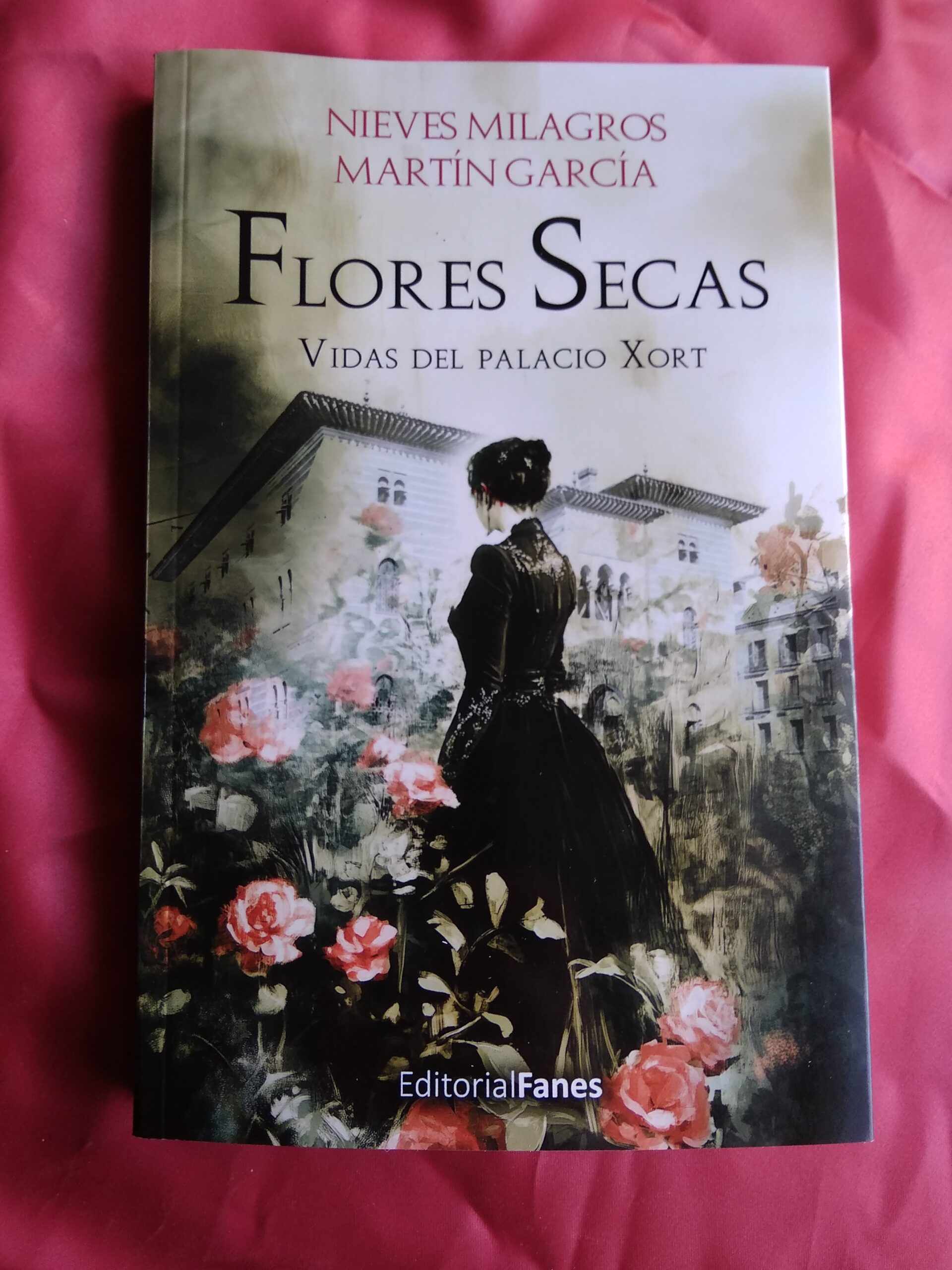 Novela Flores Secas, Vidas del Palacio Xort